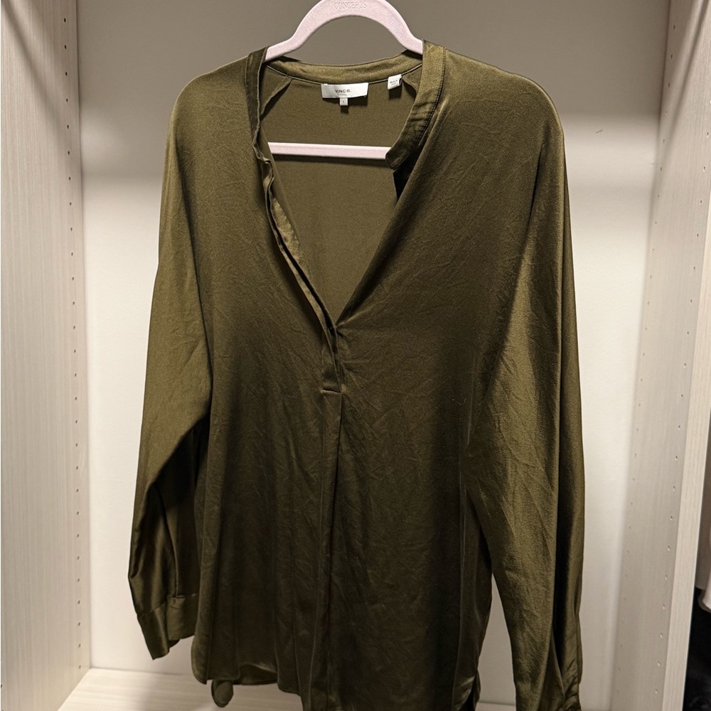 Vince Olive Green V-Neck Button-Front Blouse